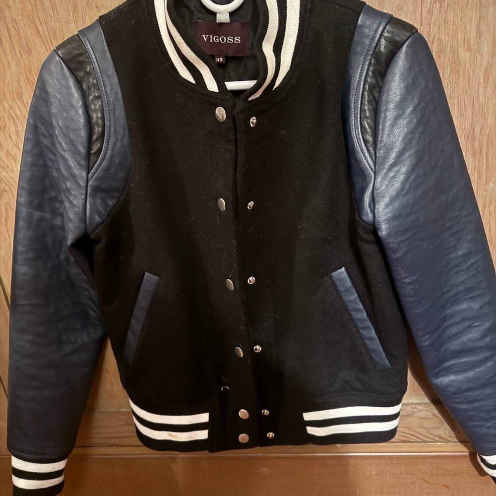 Vigoss Black and Gray Jacket